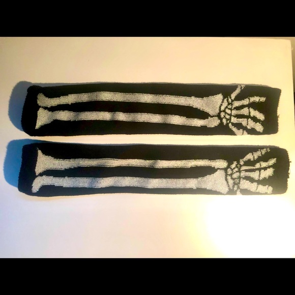 Accessories - Skeleton Arm Warmers